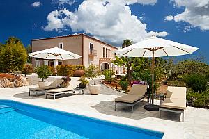 pool small hotel Ibiza