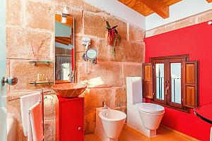 en-suite bathroom