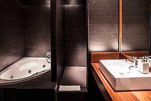 Puertas bathroom