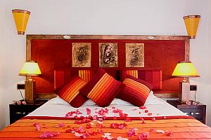 Double bedroom, little hotel in Spain