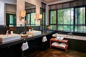 Garden suite bathroom