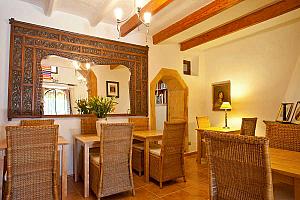 Breakfast room
