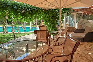 Sunshades and swimming pool
