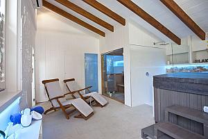 Sauna, hot tub, massage
