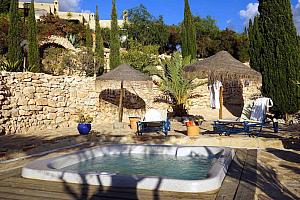 Hot tub