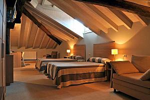 Luxury atticroom, Cantabria hotel