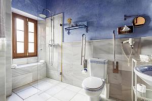 Bathroom, Superior room