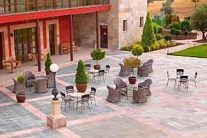 Terrace, Hotel Villa Nazules