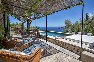 Private pool and terrace