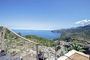 Rocky garden, sea view, Hotel Sa Pedrissa